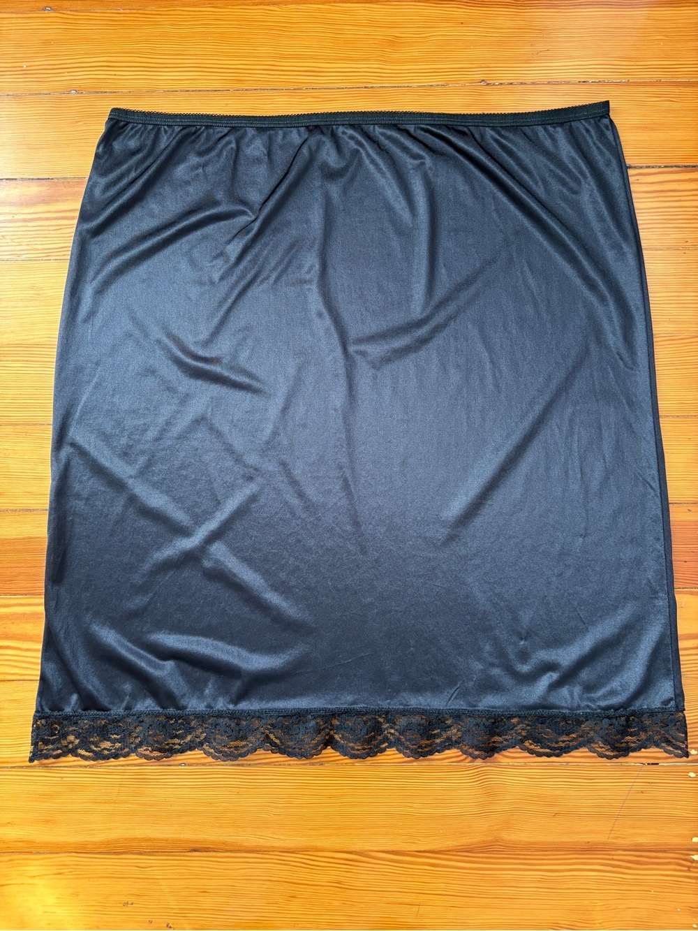 Vintage Luxer Dame Half Slip with Lace Hem 70s 80s 90s